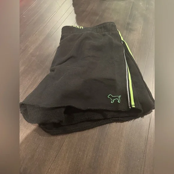 Woman’s size medium pink brand cozy shorts. - Picture 4 of 4